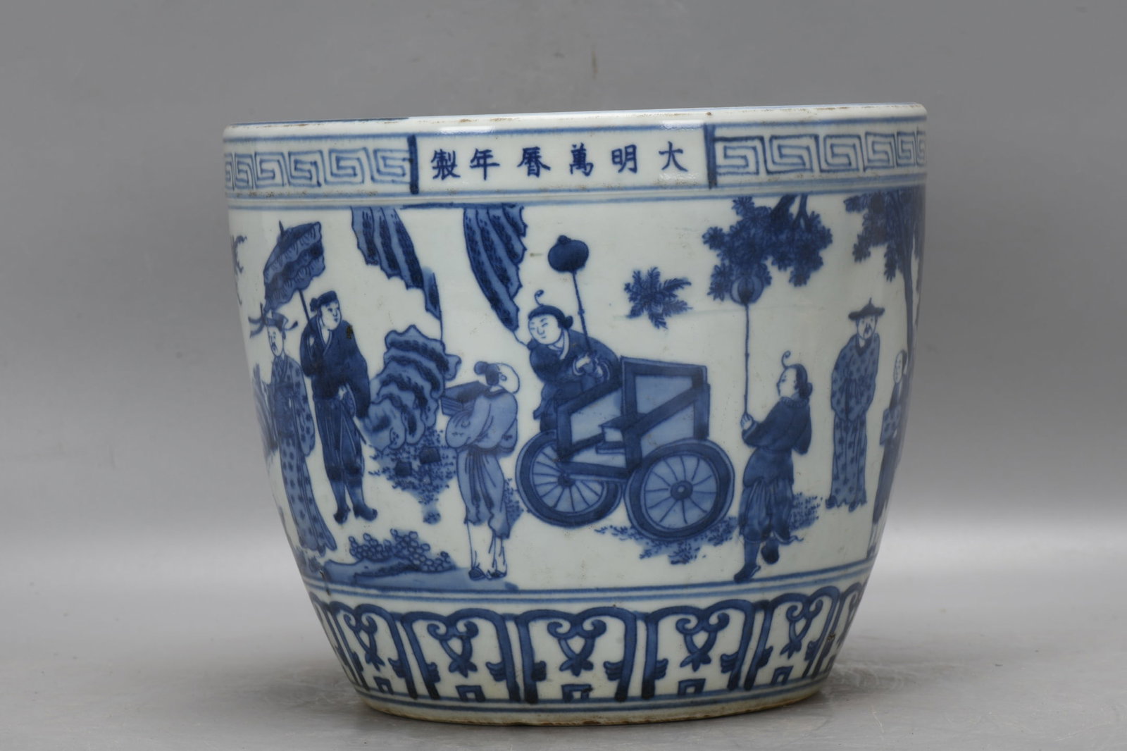 A blue and white porcelain jar from the Wanli period of the Ming Dynasty, depicting the story of (1 of 8)
