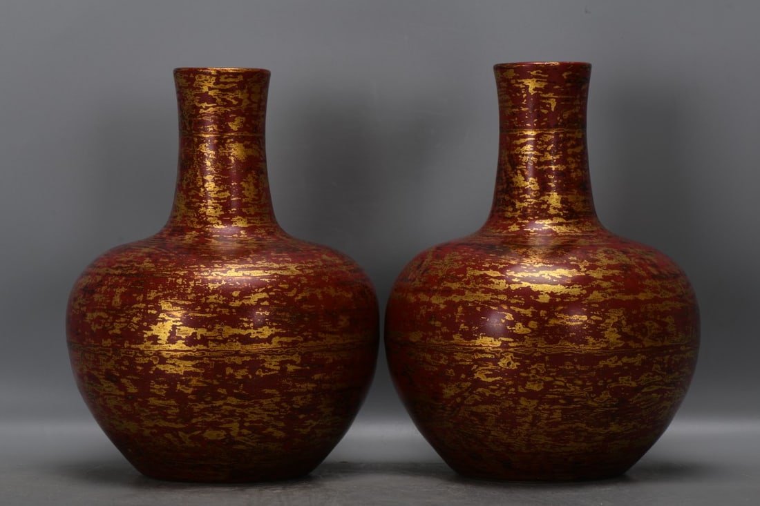 A pair of Ming Dynasty Xuande period bronze-painted celestial globe vases (1 of 9)