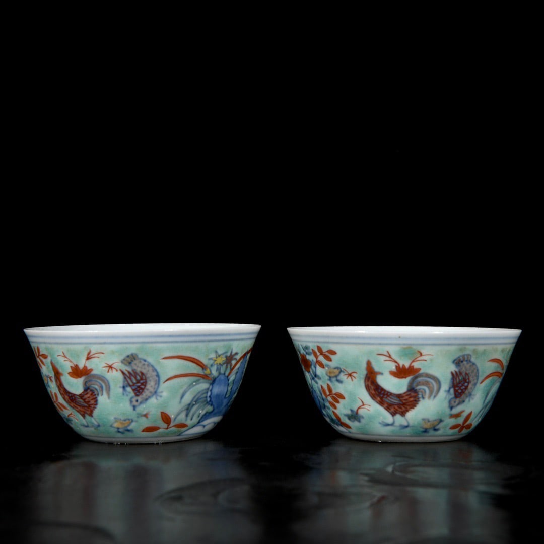 A pair of Ming Chenghua jade-glazed doucai chicken cups (1 of 9)