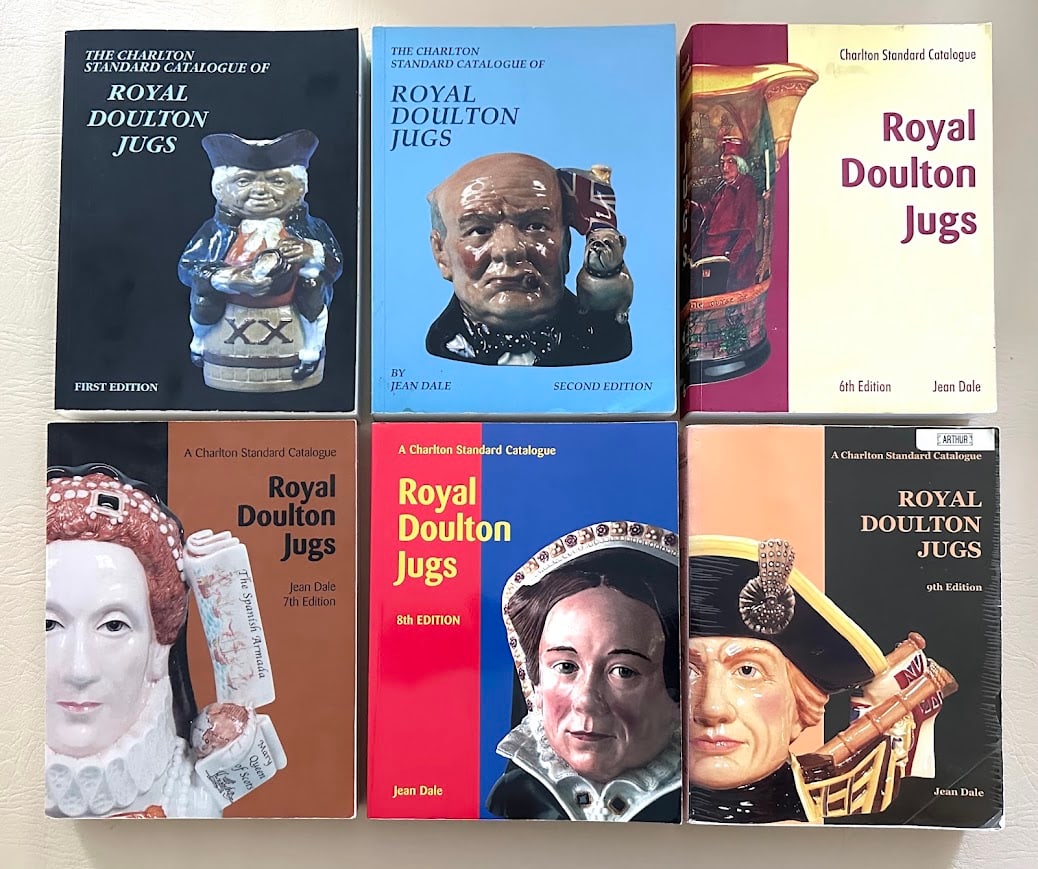 [Royal Doulton] Six reference volumes as: (1 of 7)
