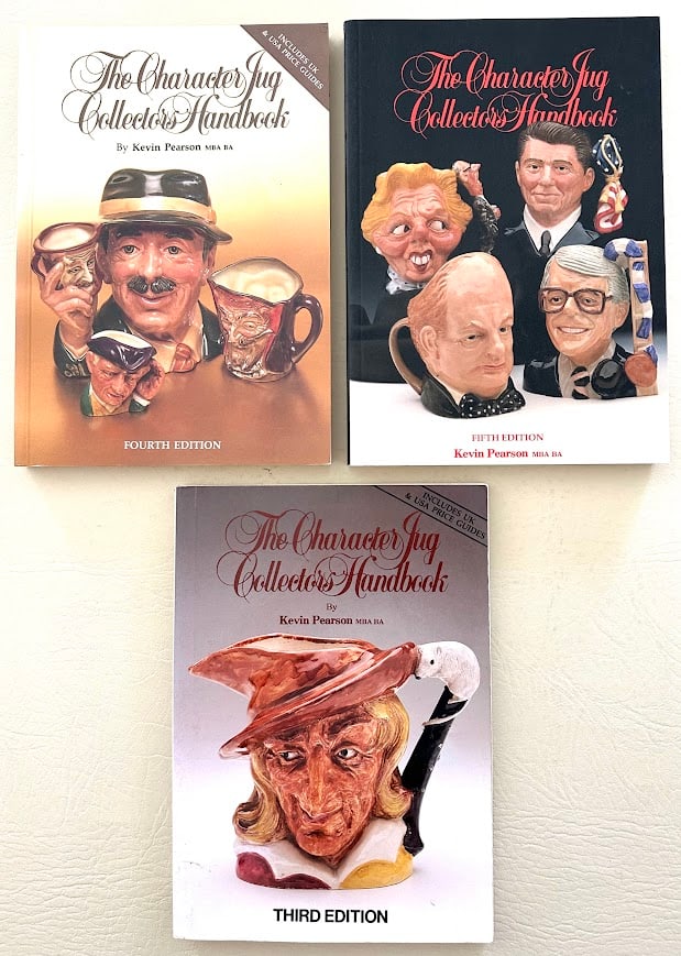 [Royal Doulton] Three reference volumes as: (1 of 7)