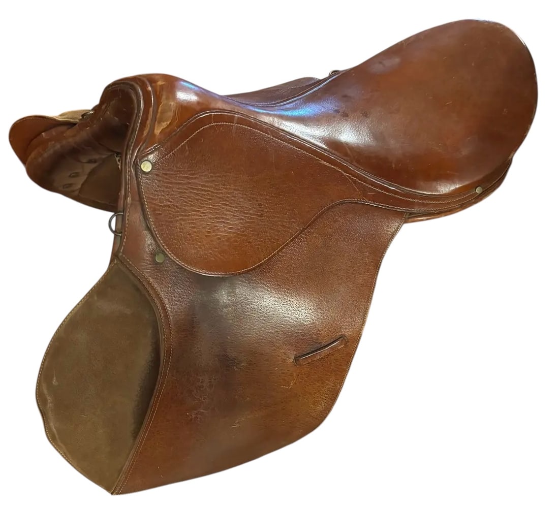 English Jumping Saddle (1 of 13)