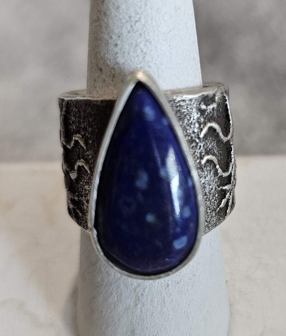 Mathew Lovato Kewa Tufa Cast Lapis Sterling Ring 24.21g (1 of 5)