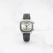 JAEGER-LECOULTRE. MONTRE BRACELET EN ACIER DE FORME (1 of 1)