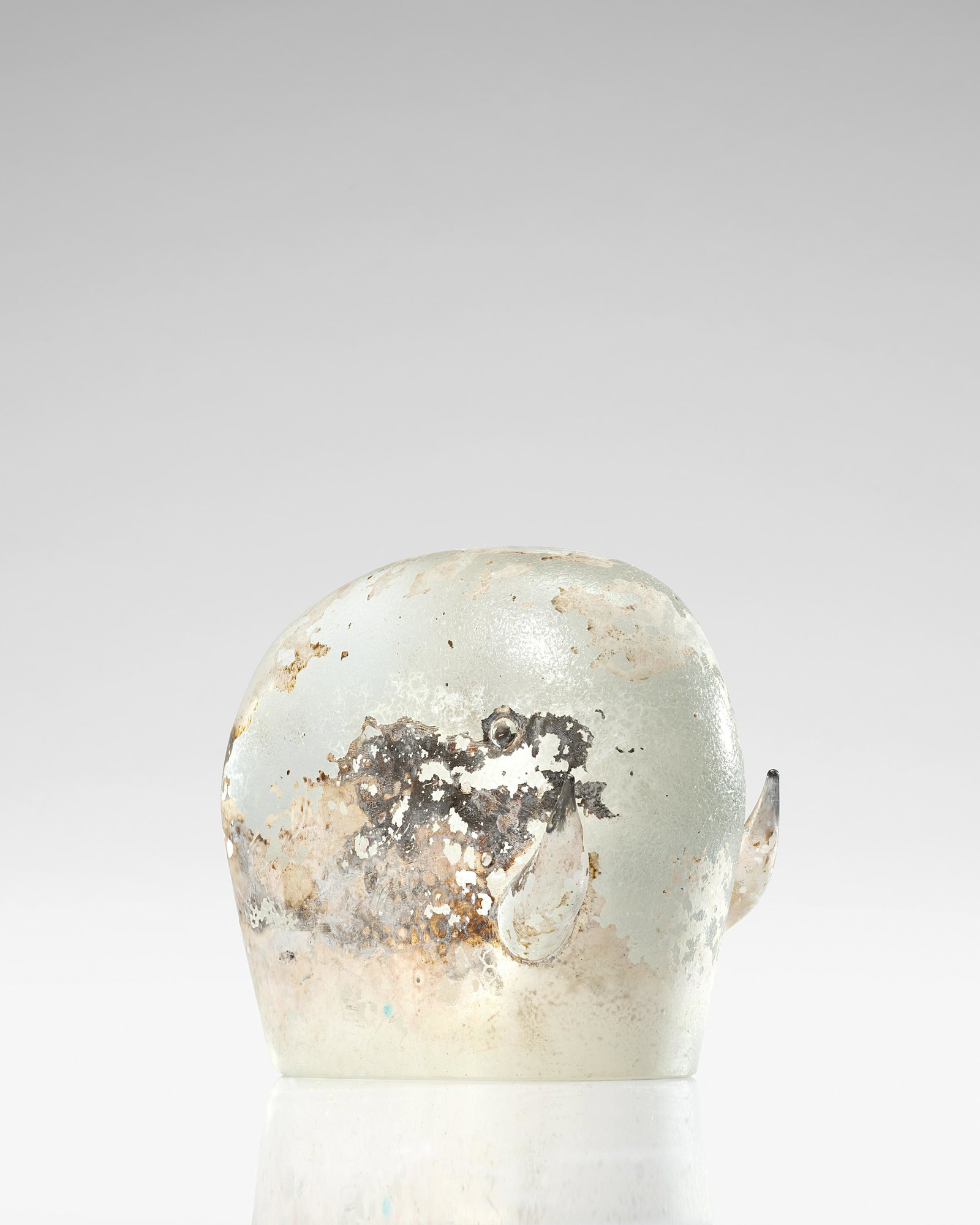 Antonio da Ros (1936-2012) Elephant1972for Vetreria: Antonio da Ros (1936-2012) Elephant 1972 for Vetreria Gino Cenedese, glass decorated with metal oxides and scavo surface treatment height 6 1/8in (15.5cm); width 7in (18cm); depth 3 3/4in (9.5cm) Foot