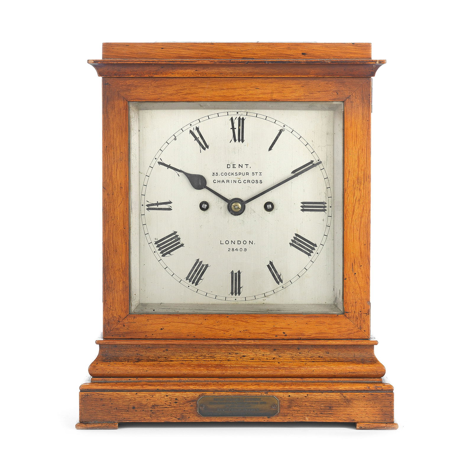 A GOOD SECOND HALF OF THE 19TH CENTURY OAK TABLE CLOCK (1 of 1)
