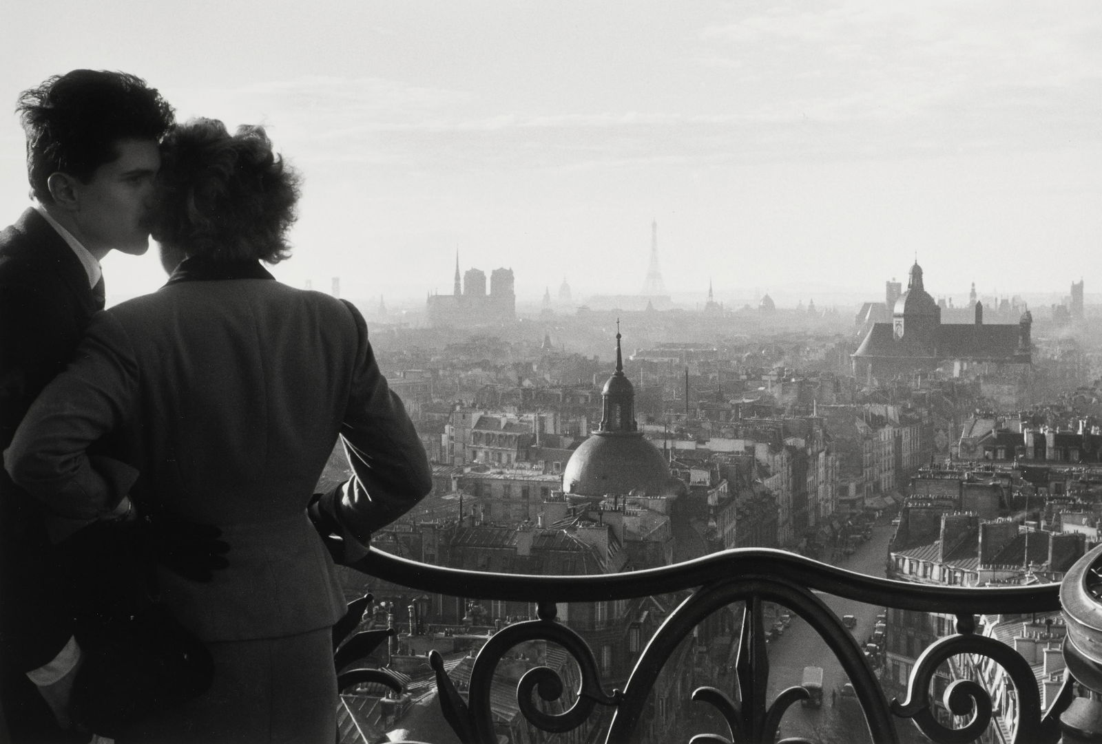 Willy Ronis (1910-2009); Les Amoureux de la Colonne, (1 of 2)