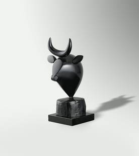 BALTASAR LOBO (1910-1993) Tête de taureau sur: BALTASAR LOBO (1910-1993) Tête de taureau sur socle signed and numbered 'Lobo 8/8' (to the top of the socle) and inscribed with the foundry mark 'Susse Fondeur Paris' (to the back of the socle) b