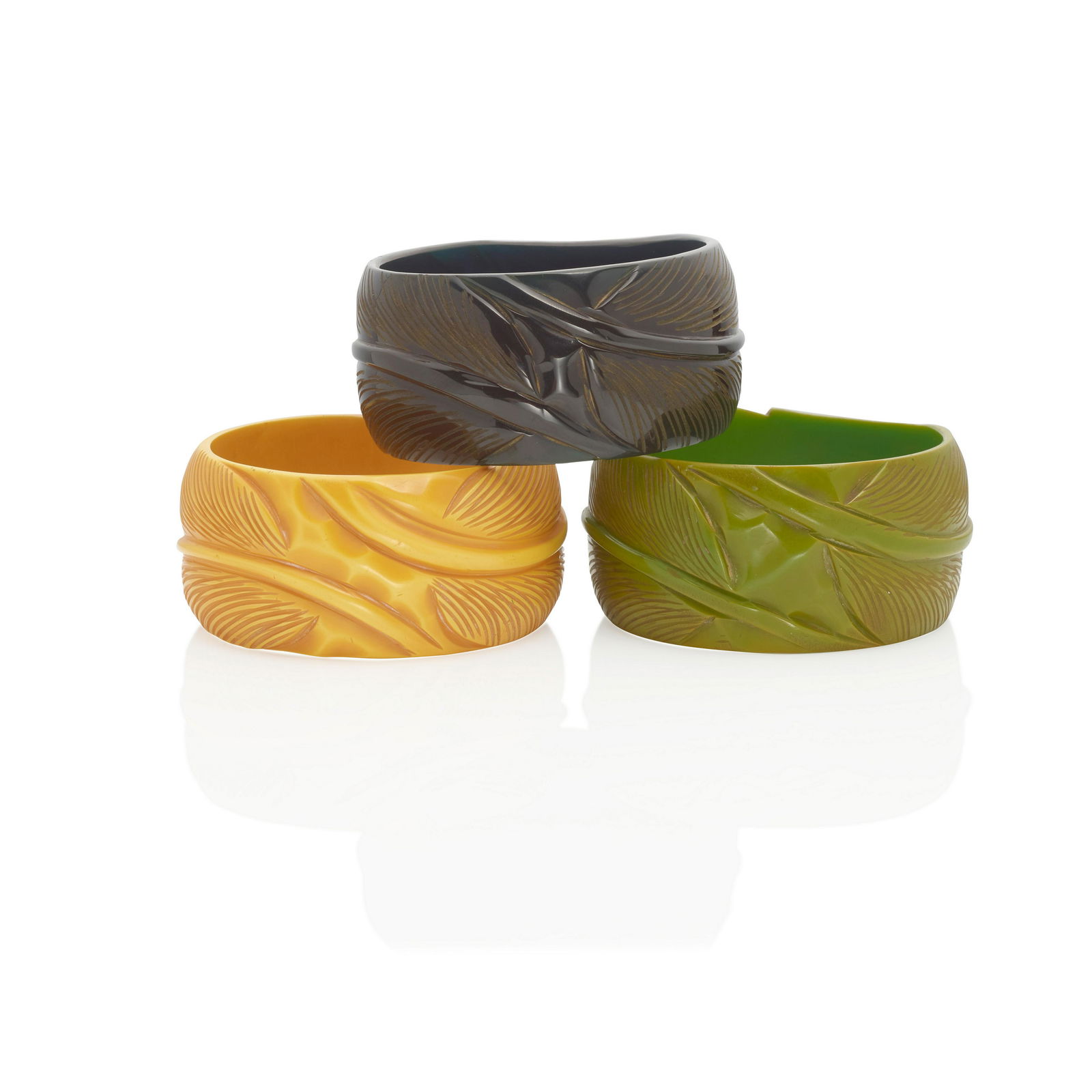 THREE BAKELITE CARVED 'LEAF' BANGLE BRACELETS (1 of 1)