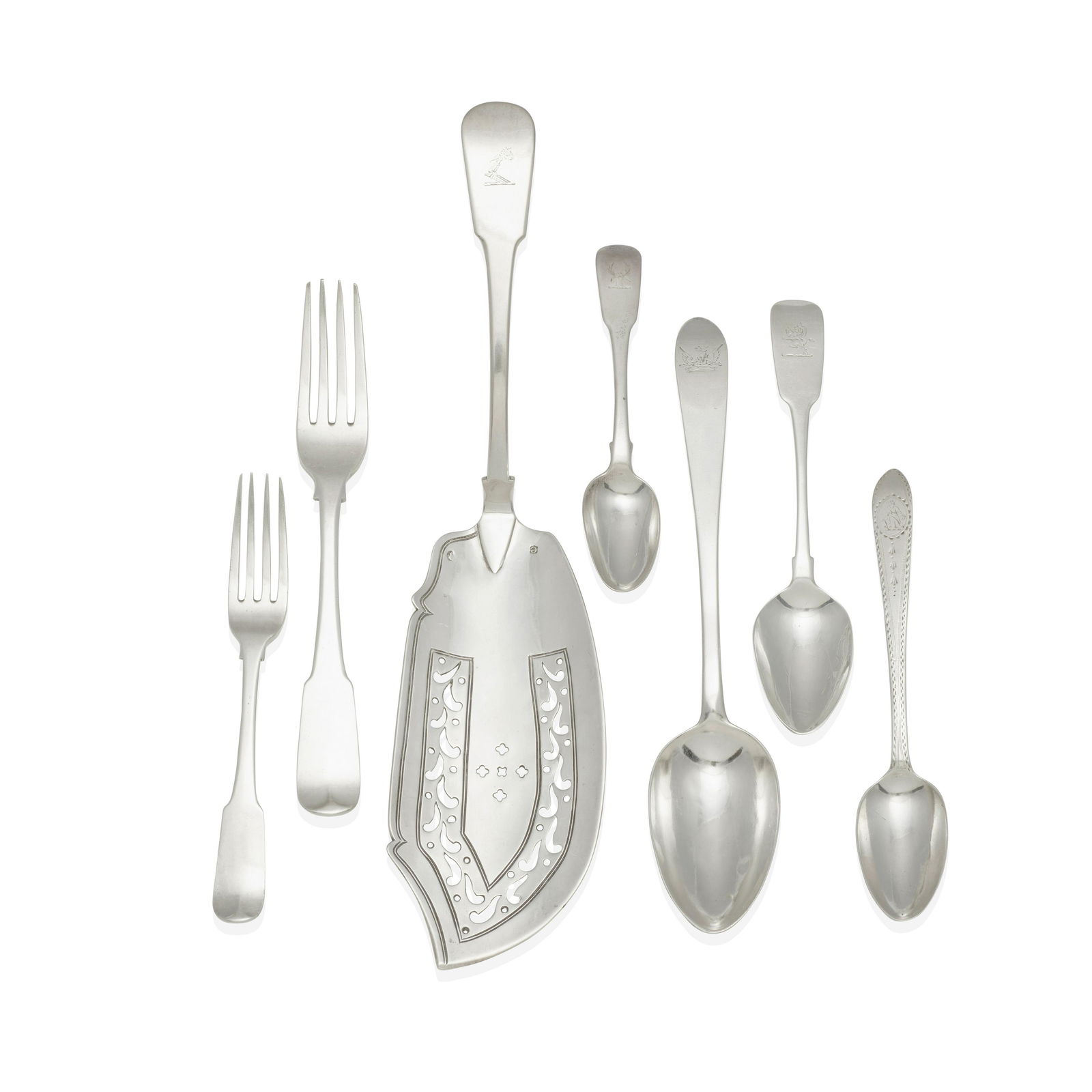 A GROUP OF IRISH GEORGIAN SILVER FLATWARE PIECES (1 of 1)