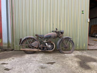 c.1939 Royal Enfield 350cc Model C Project Frame no. unable to locate Engine no. 20406: c.1939 Royal Enfield 350cc Model C ProjectRegistration no. not registeredFrame no. unable to locateEngine no. 20406Royal Enfield of Redditch manufactured a range of bewildering and fast-changing