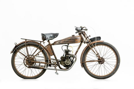 Property of a deceased's estate, c.1933 Motobécane 100cc Type B1-V Light Solo Frame no. non...: Property of a deceased's estate c.1933 Motobécane 100cc Type B1-V Light SoloRegistration no. not registeredFrame no. none visibleEngine no. 250384Founded in 1923 by Charles Benoît and Abel