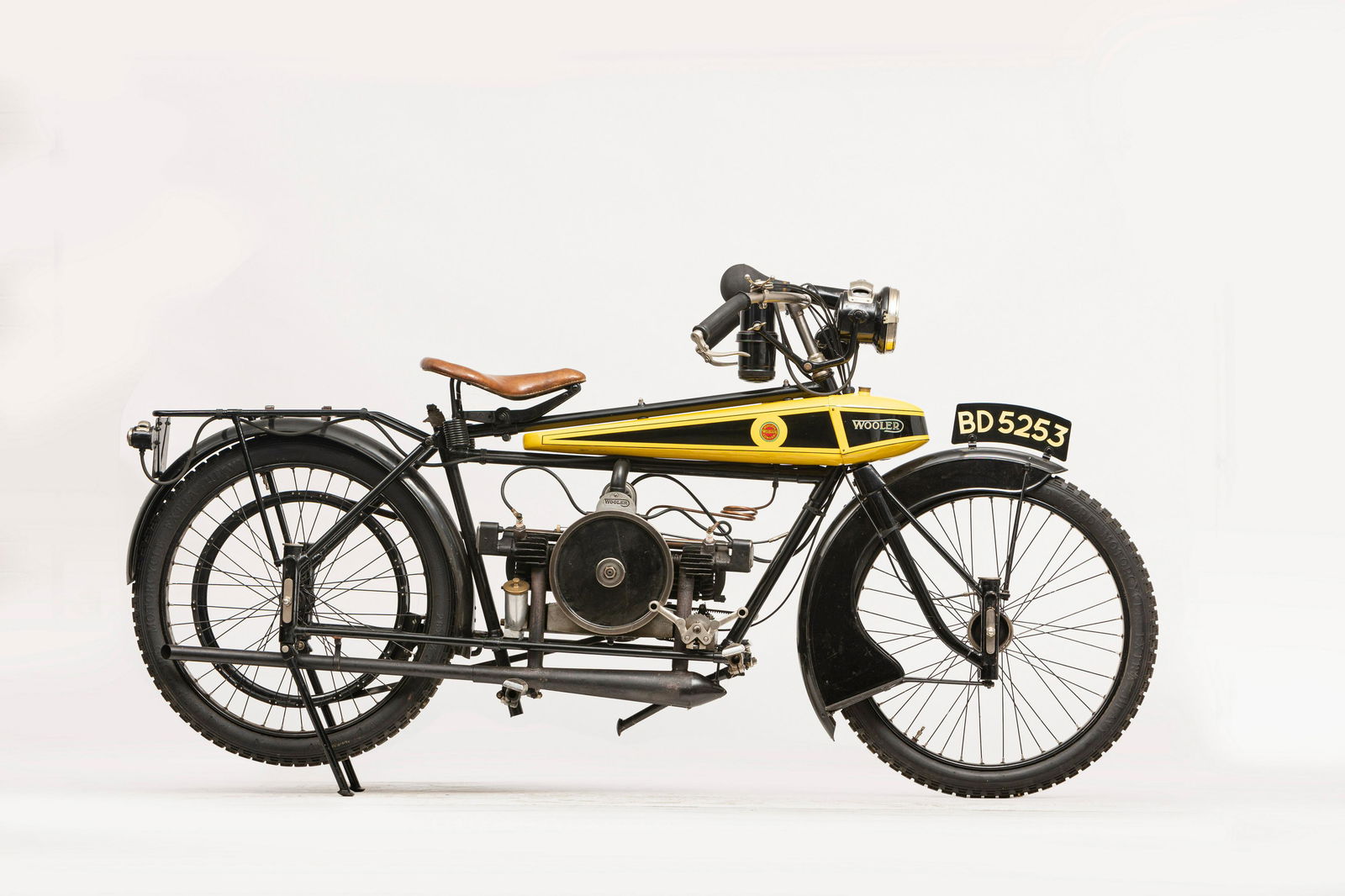 From the estate of the late Bill Grove, 1921 Wooler 348cc Model B Frame no. B290 Engine no. 290: From the estate of the late Bill Grove 1921 Wooler 348cc Model B Registration no. BD 5253 Frame no. B290 Engine no. 290 •Owned by the VMCC's Wooler marque specialist, Bill Grove •An older