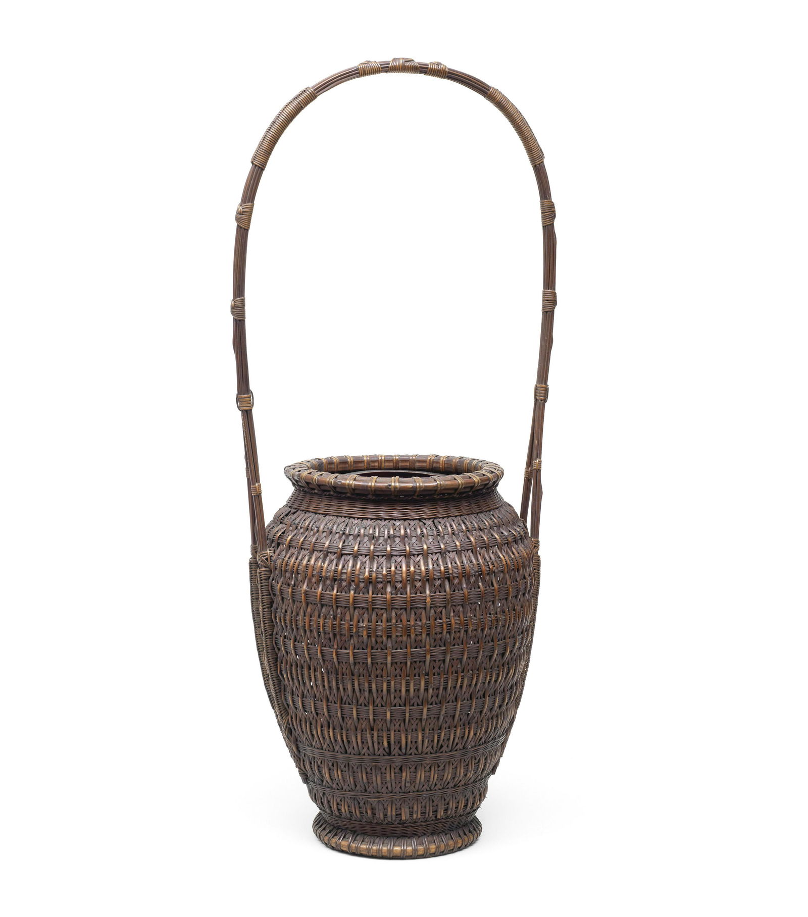 TANABE CHIKUUNSAI I (1877-1937) A Handled Basket in Chinese Style Taisho era (1912-1926), circa ... (1 of 2)