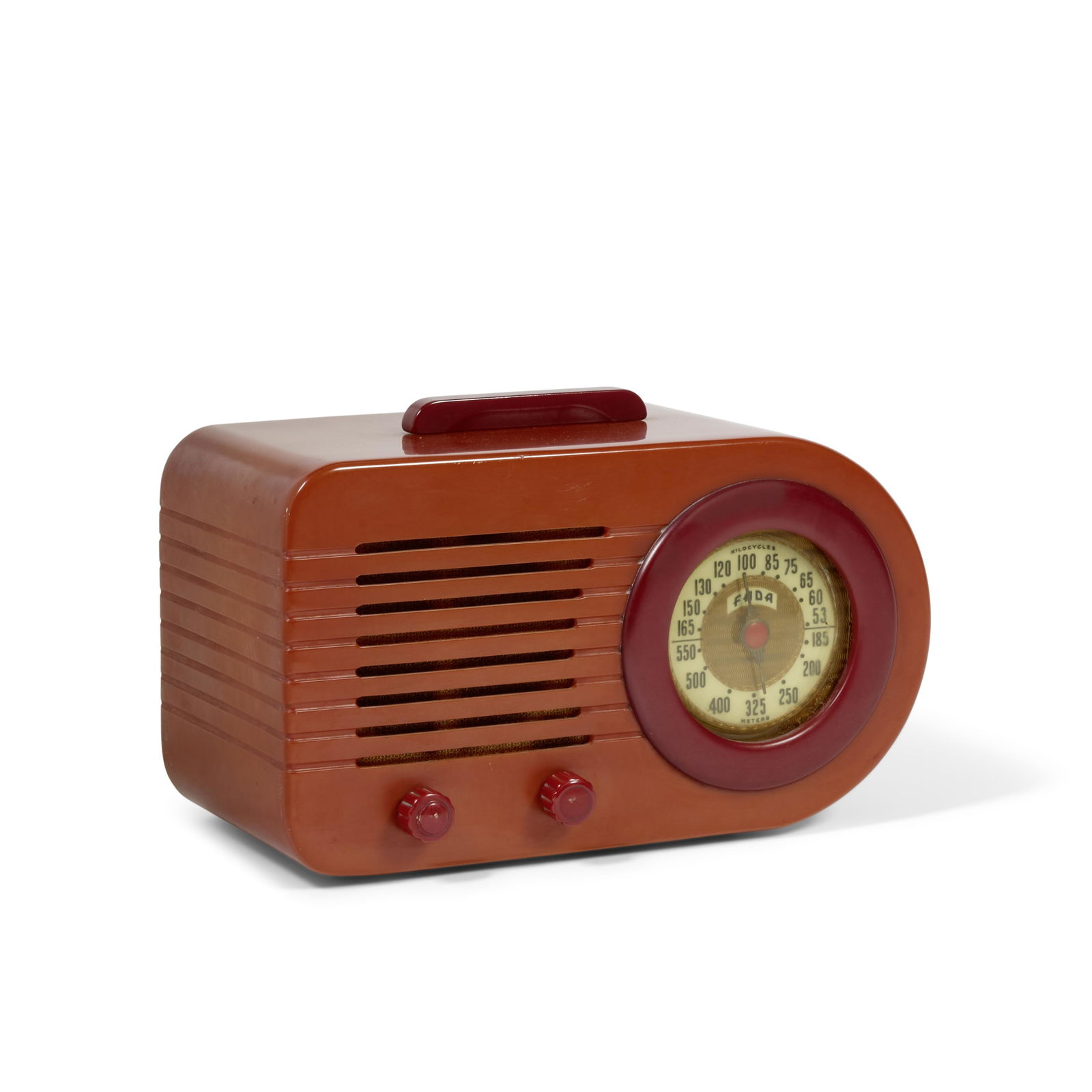 FADA (FOUNDED 1920) Bullet 1000 Radio1945butterscotch and maroon catalinheight 6 1/4in (16in); w... (1 of 1)