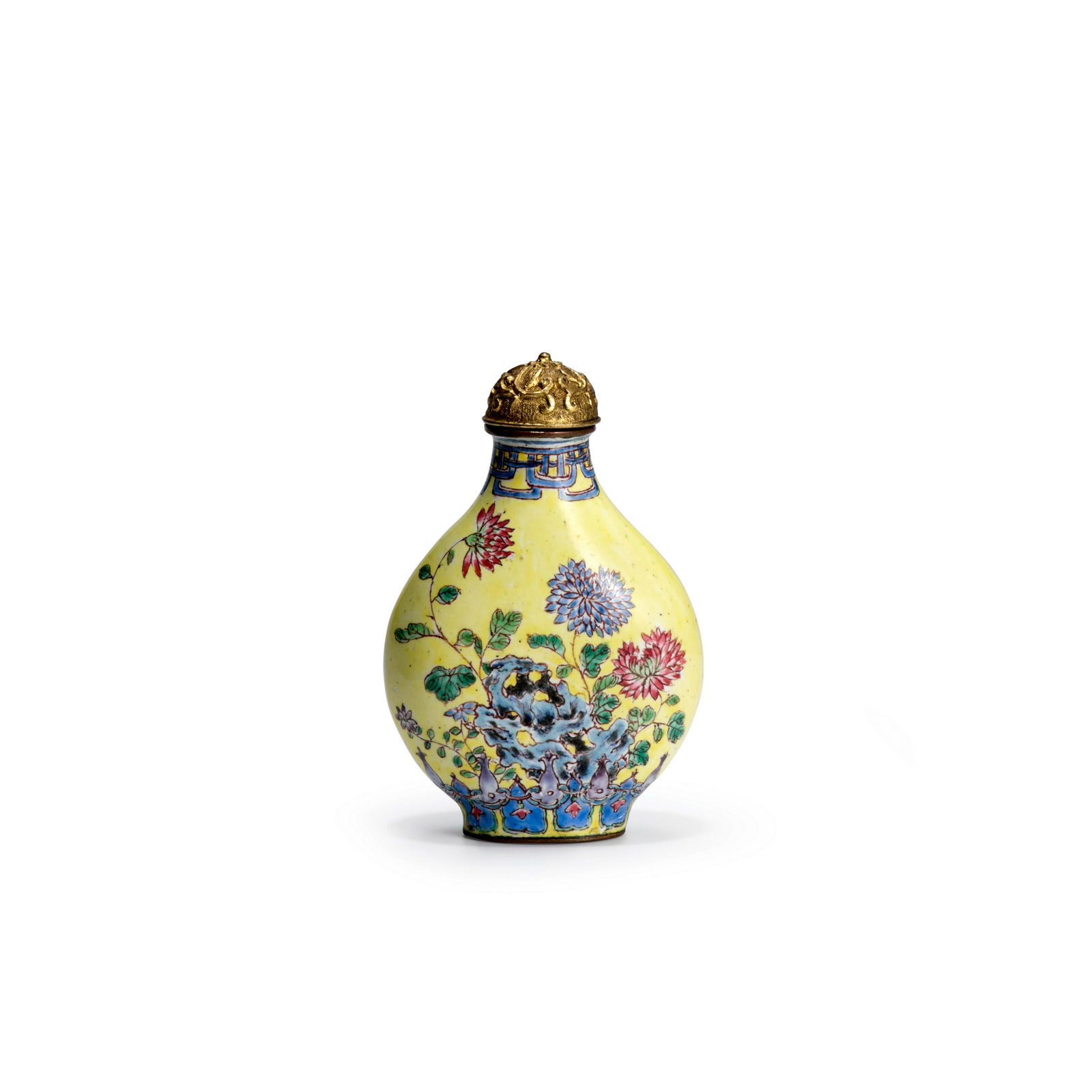 AN ENAMEL ON COPPER SNUFF BOTTLE Attributed to Guangzhou, 1780-1850 (1 of 2)