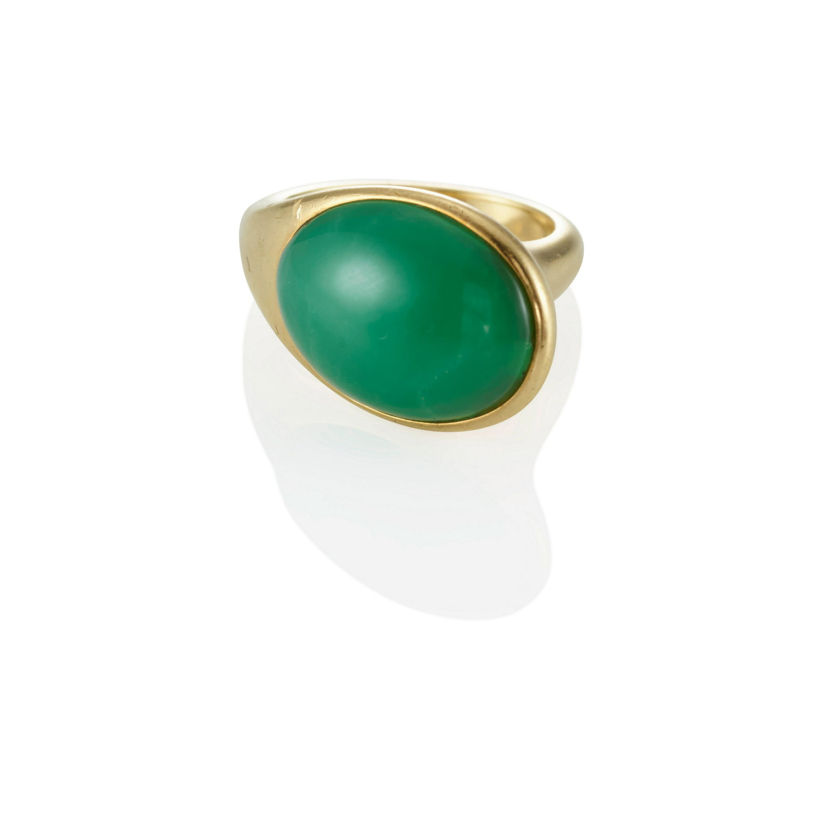 ELSA PERETTI FOR TIFFANY & CO.: AN 18K GOLD AND CHRYSOPRASE RING (1 of 4)