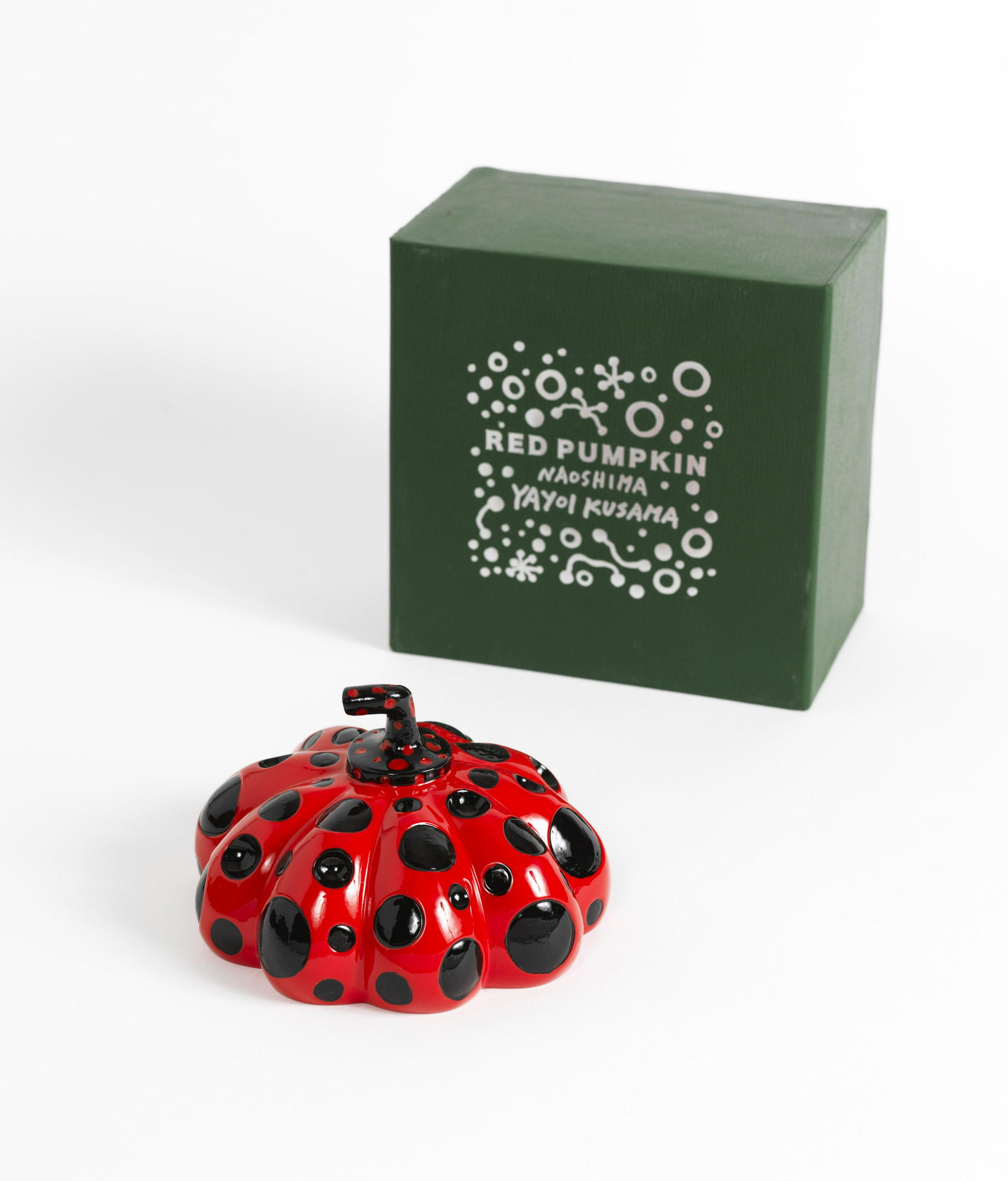 Yayoi KUSAMA (Née en 1929) RED PUMPKIN, 2015 Multiple en résine peintePrésent... (1 of 1)