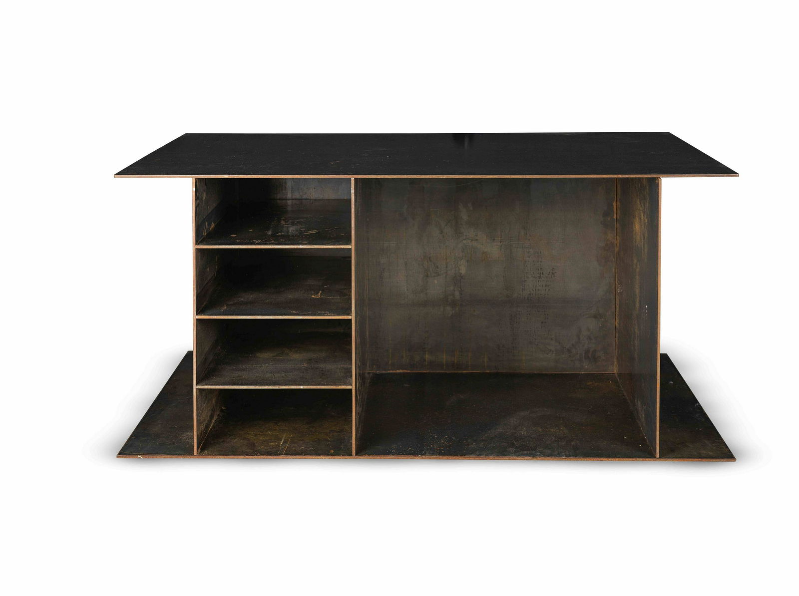 BERNAR VENET Bureaucirca 1990AcierH: 73,5cm.(28 3/4in.); L: 160cm.(63in.); P: 85cm.(33 7/16in.)....: BERNAR VENET Bureau circa 1990 Acier H: 73,5cm.(28 3/4in.); L: 160cm.(63in.); P: 85cm.(33 7/16in.). A steel desk by Bernar Venet circa 1990. Footnotes: Bibliographie: Bernar Venet, Cata