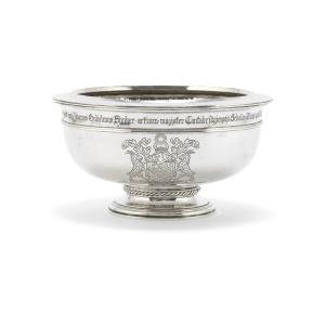 OMAR RAMSDEN: a presentation silver bowl for the 'Worshipful Company of Haberdashers' London 192...: OMAR RAMSDEN: a presentation silver bowl for the 'Worshipful Company of Haberdashers' London 1926, inside rim of foot with OMAR RAMSDEN ME FECIT Of mazer bowl form, the whole in silver and spot-hammer