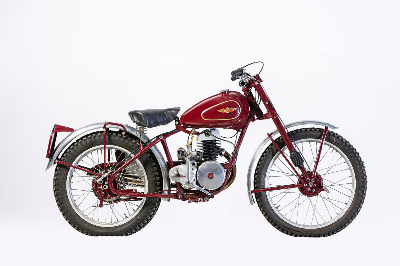 1953 James 197cc Commando Frame no. J9 000598 Engine no. 318A 1111 (1 of 1)