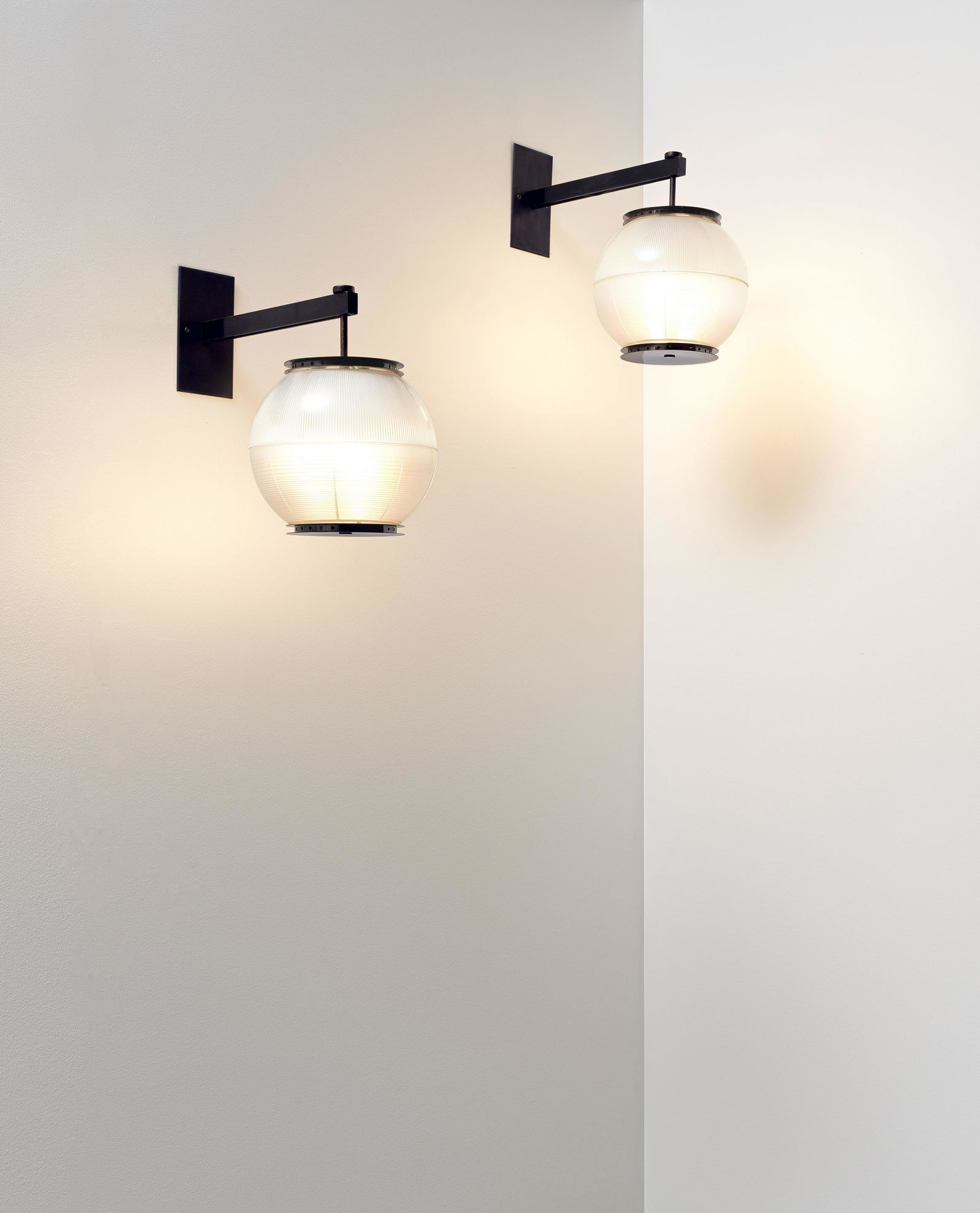 Ignazio Gardella Pair of wall lights, model no. 'LP 7', circa 1955 (1 of 1)