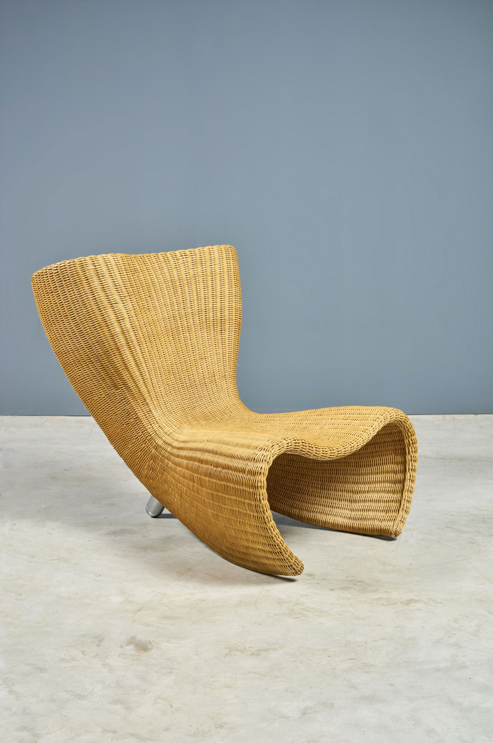 MARC NEWSON ( Né en 1963) Chauffeuse 'Wicker'Création en 1990Edition Idée Japan, ... (1 of 1)