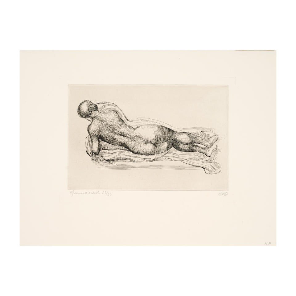 ARISTIDE MAILLOL (1861-1944) Femme étendue à la draperie Eau forte en noir sur Verg...: ARISTIDE MAILLOL (1861-1944) Femme étendue à la draperie Eau forte en noir sur Vergé Monogrammée et annotée « épreuve d'artiste 12/15 » Timbre sec de l'édi