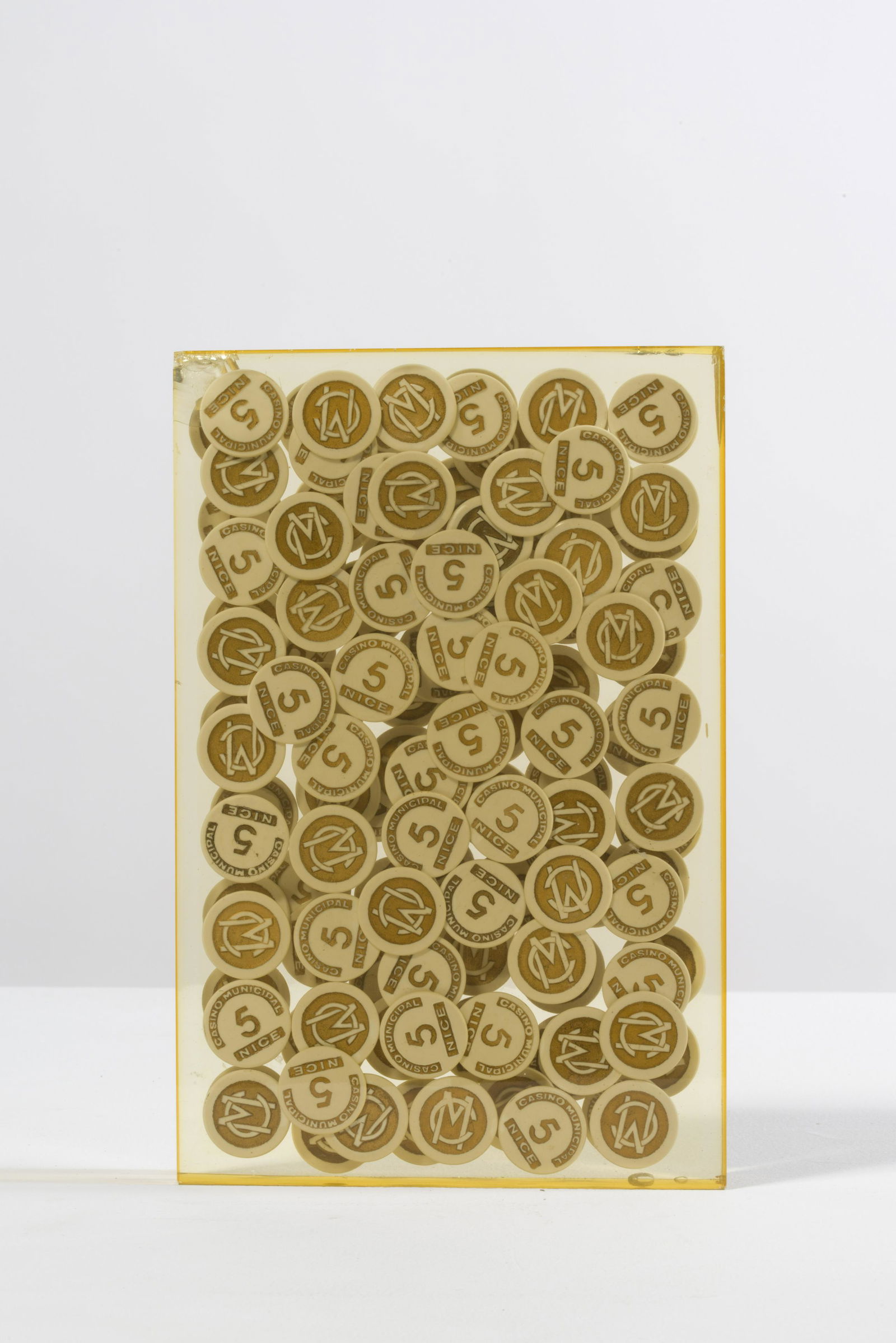 FERNANDEZ ARMAN (1928-2005) Nice crime,1975-1980: FERNANDEZ ARMAN (1928-2005) This lot is subject to the following lot symbols: AR AR Un pourcentage supplémentaire sera demander aux acquéreurs pour les lots précéd&