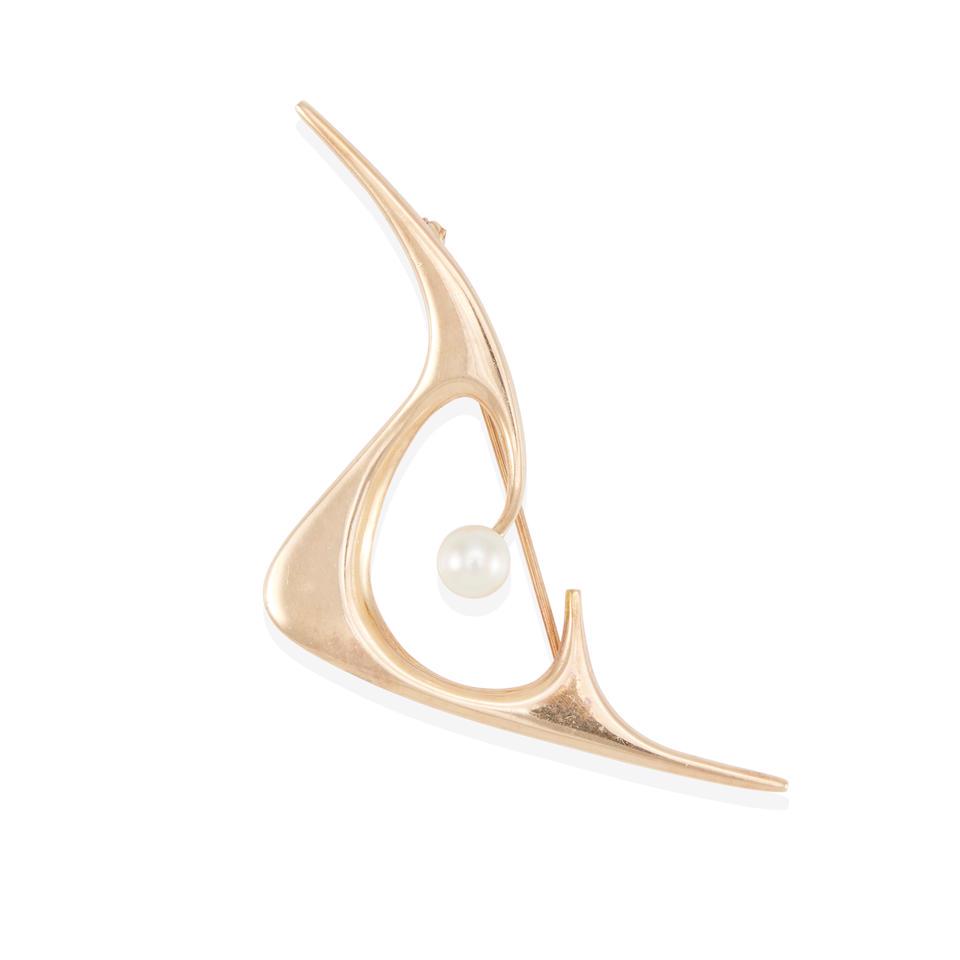 ED WIENER: A 14K GOLD AND CULTURED PEARL BROOCH: ED WIENER: A 14K GOLD AND CULTURED PEARL BROOCH • 14k yellow gold • 1 round cultured pearl • Signed Ed Wiener • Measures 2 7/8 x 1 1/8 in. • Estimated gross weight: 11.4