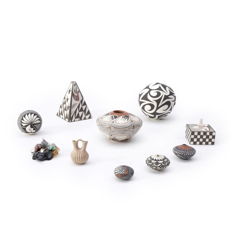 A large collection of Southwest miniature pottery ht.  2 1/4, wd. 2 1/4. ht. 2 5/8, wd. 4 1/8. h... (1 of 5)