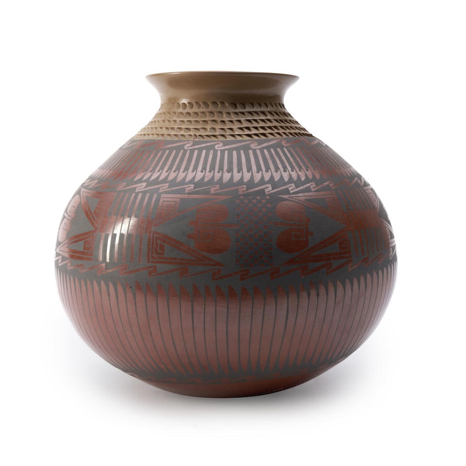 A large Mata Ortiz polychrome jar Gregorio 'Goyo' Silveira Ortiz, (Mexican, b. 1978) ht. 12, wd.... (1 of 4)