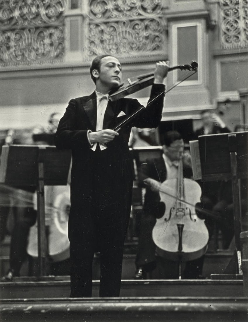 Alfred Eisenstaedt (1898-1995); Jascha Heifetz with Berlin Philharmonic Orchestra; (1 of 2)