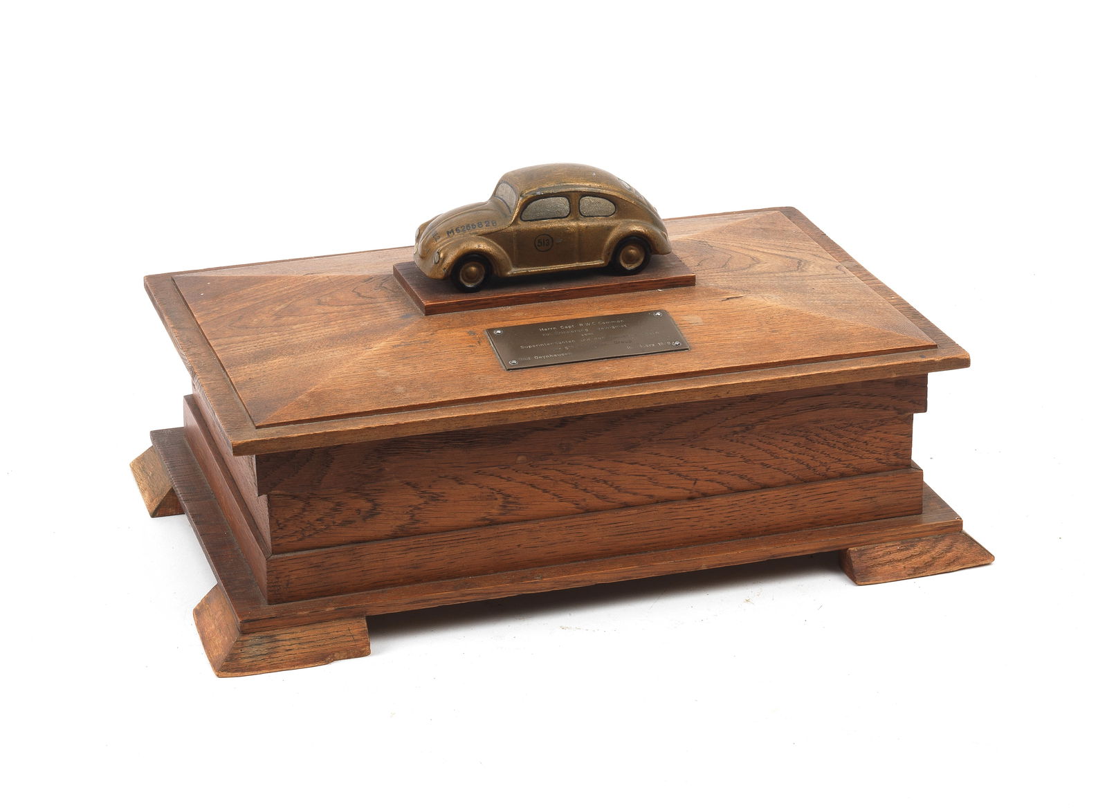 A Volkswagen presentation box presented to Captain R W C Common (1 of 1)
