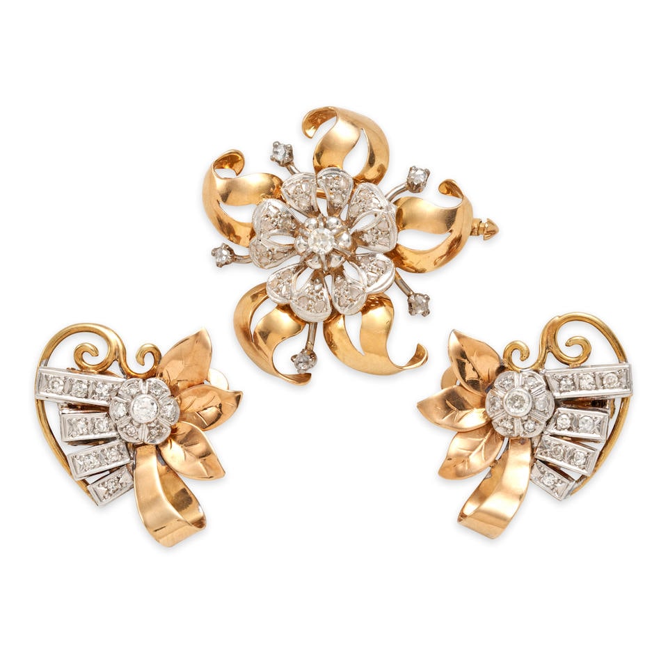 A PAIR OF RETRO 14K GOLD AND DIAMOND EARRINGS AND BROOCH (1 of 2)