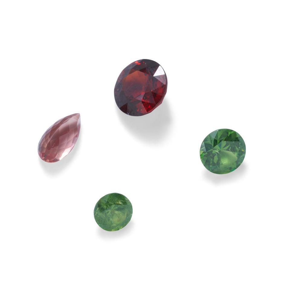 A GROUP OF UNMOUNTED GEMSTONES (1 of 1)