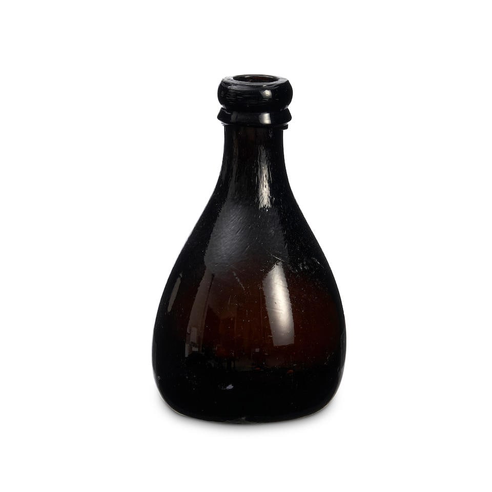 A Small American 'Chestnut' Spirit Flask, early 19th century, (1 of 1)