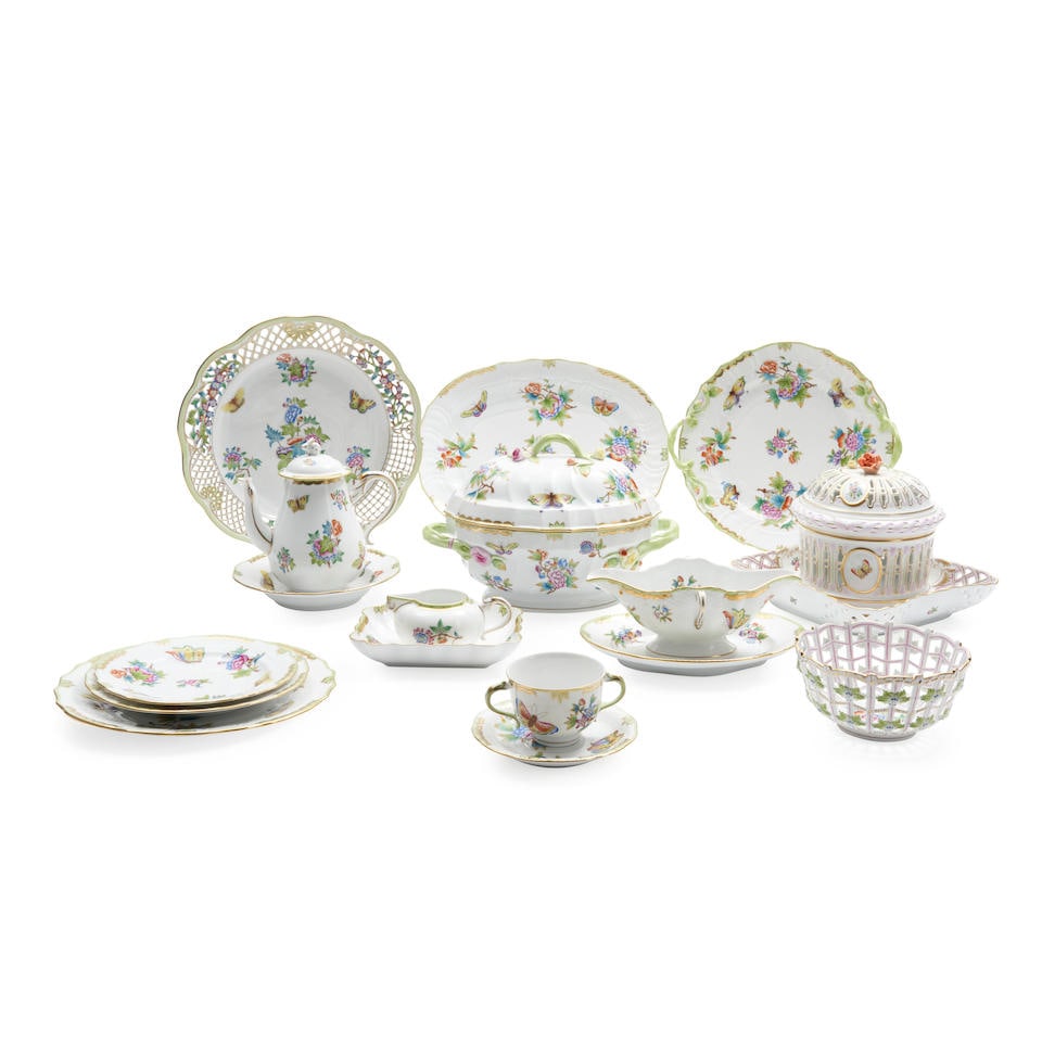 Herend 'Queen Victoria' Pattern Part Dinner Service, Hungary, 20th century, (1 of 1)