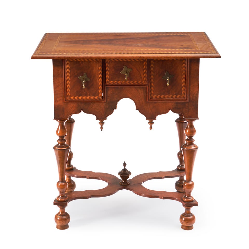 WILLIAM AND MARY-STYLE WALNUT AND WALNUT-VENEER DRESSING TABLE (1 of 1)