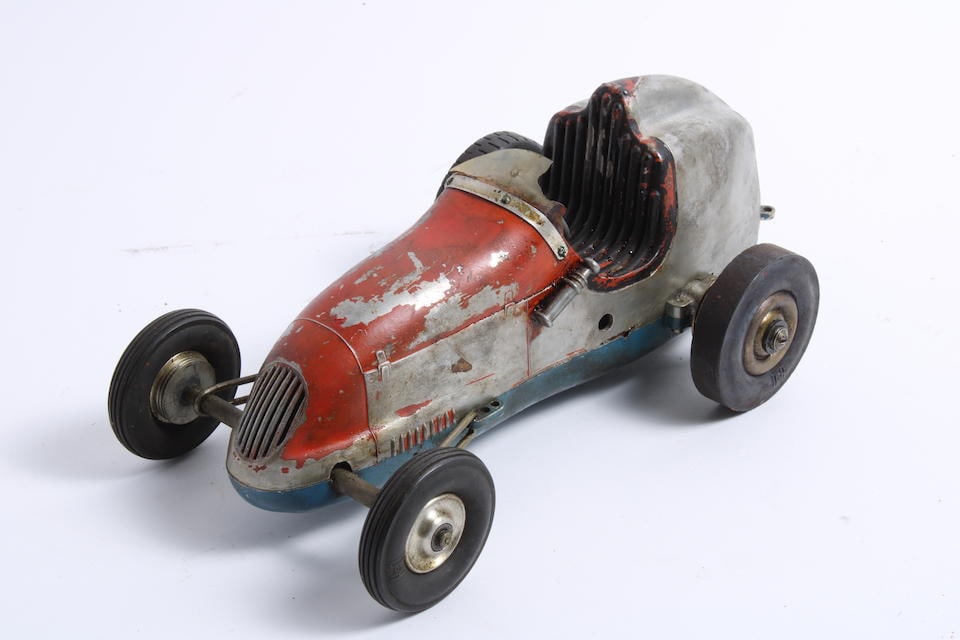 An Ohlsson & Rice tether racing car (1 of 1)