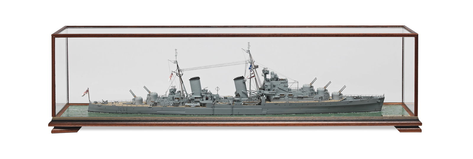 A Waterline Model of the Dido-Class Cruiser HMS Argonaut, Modern, (1 of 1)