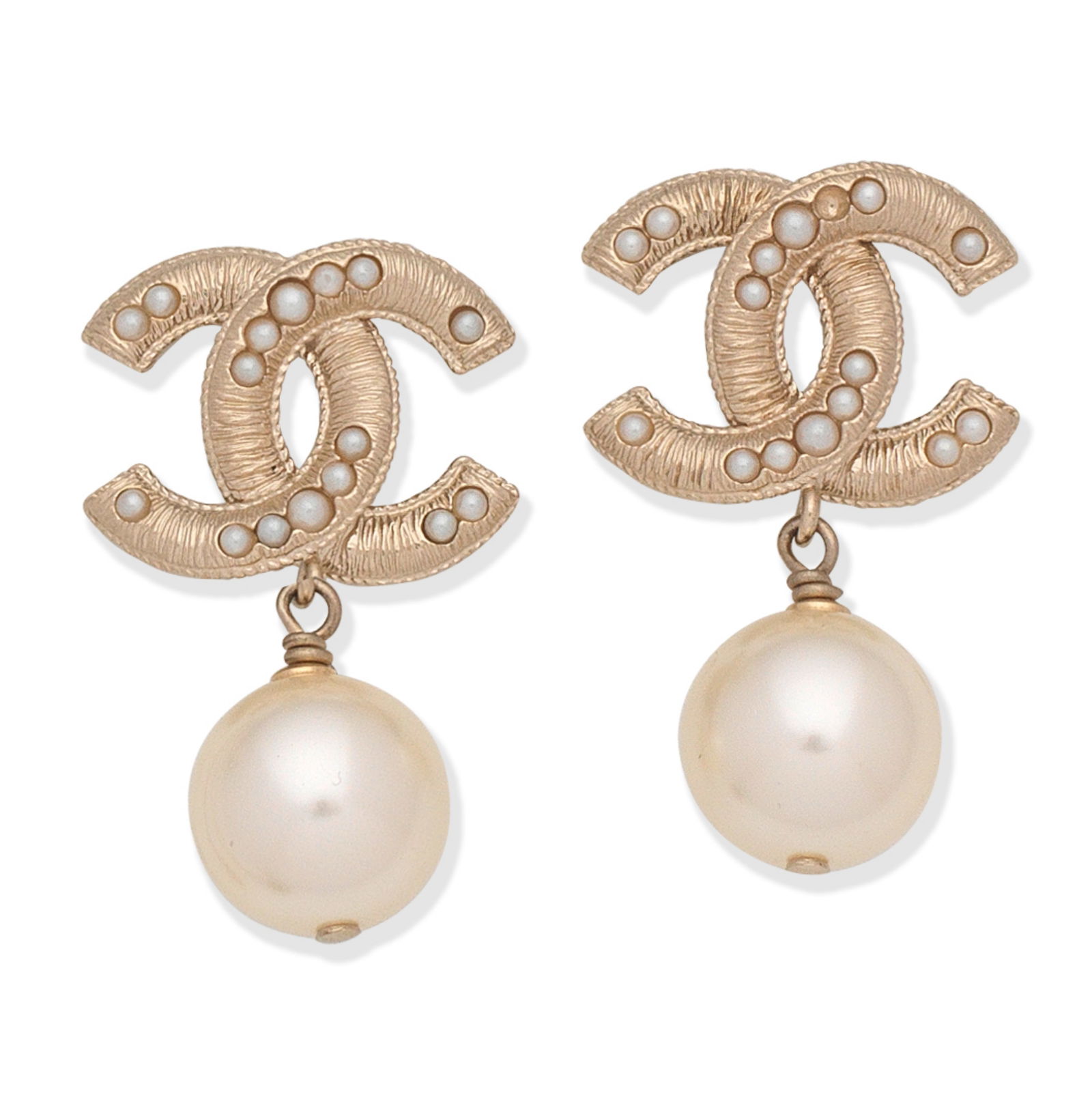 Chanel pearl store earrings 2018