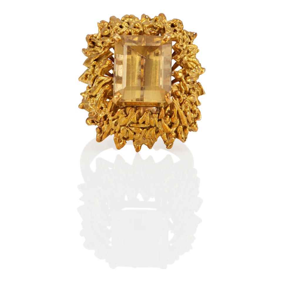 H stern shop citrine ring