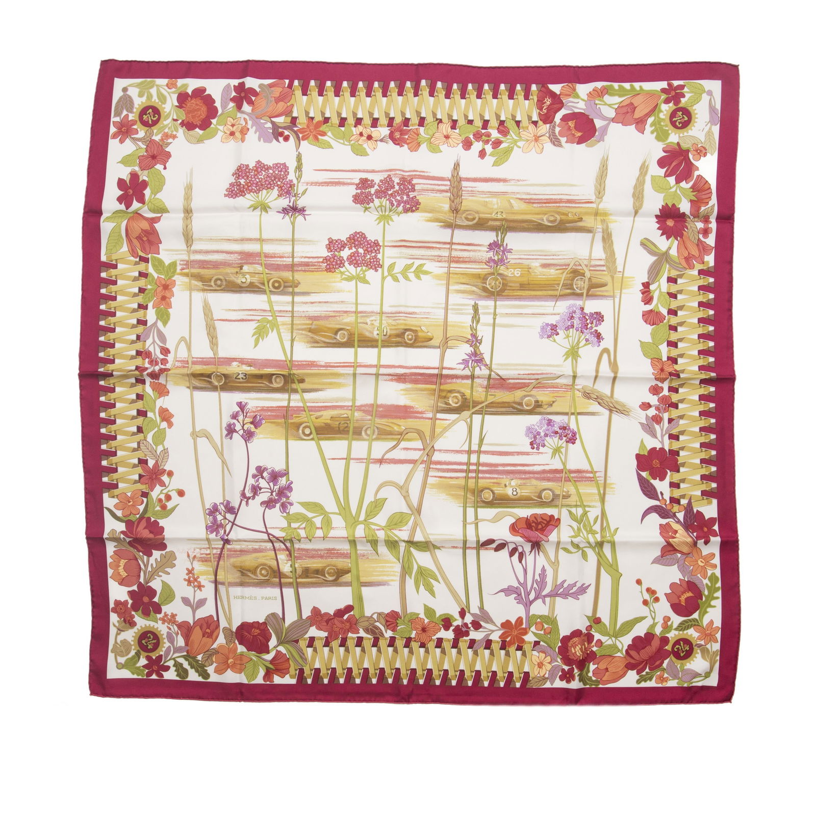 HERMES Paris, Edition Spéciale, créé en 1967. Carré 'Les Bolides' Dessinateu...: HERMES Paris, Edition Spéciale, créé en 1967. Carré 'Les Bolides' Dessinateur: Réna Dumas. En soie imprimée, marge bordeaux. N.B.: Edition spéciale pour 24 Heures du