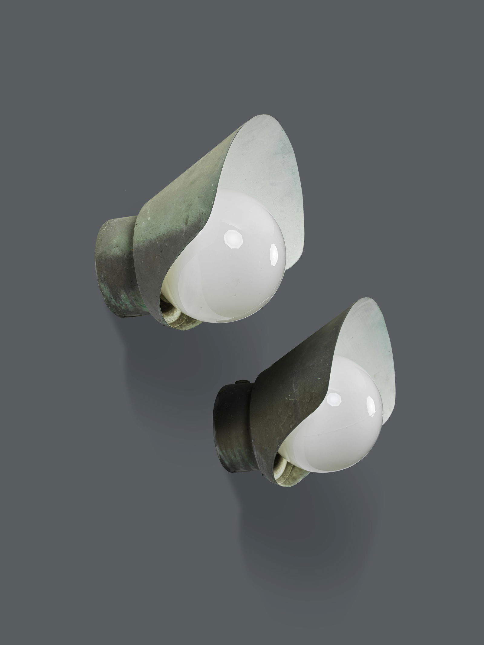 PAAVO TYNELL (1890-1973) Paire d'appliques mod. '7309'Circa 1940Edition IdmanCuivre partiellemen... (1 of 1)