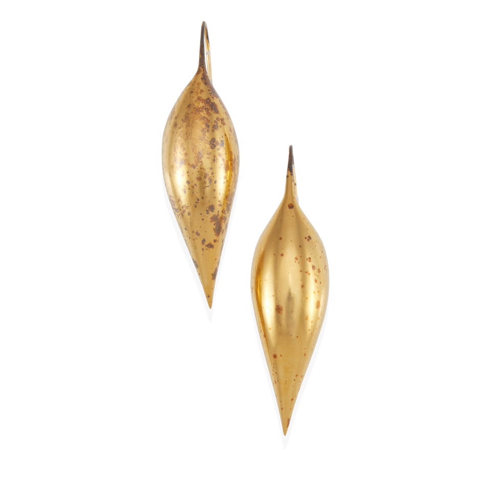 TED MUEHLING: A PAIR OF GOLD VERMEIL EARRINGS (1 of 2)