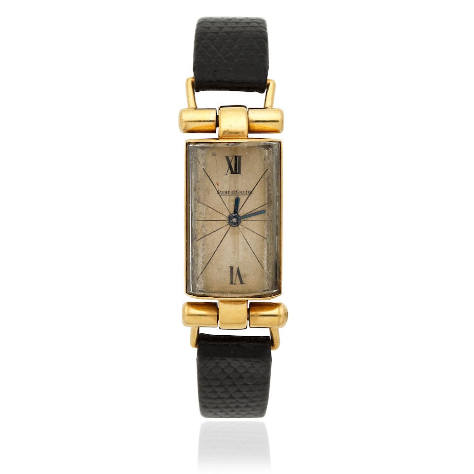 Jaeger-LeCoultre. An 18K gold manual wind wristwatch  Duoplan, Circa 1930 (1 of 5)