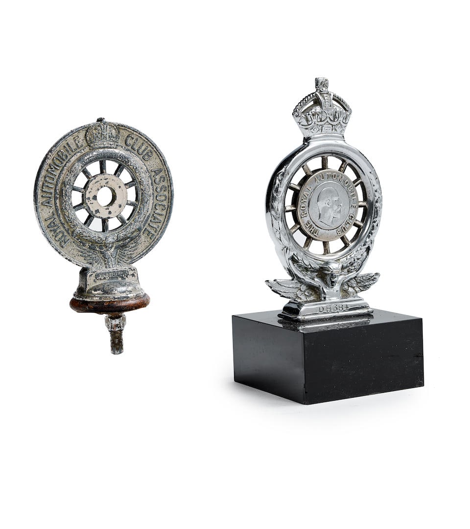 A ROYAL AUTOMOBILE CLUB MEMBER'S BADGE ((2)): A ROYAL AUTOMOBILE CLUB MEMBER'S BADGE Badge of the Royal Automobile Club, George V - Badge of the British Royal Automobile Club, with the image of King George V on the front, Union Jack enameled on t