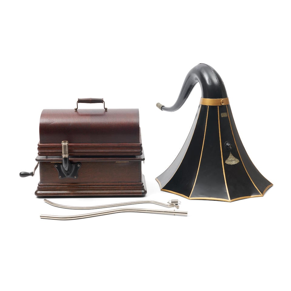 American Edison Oak Home Phonograph and Edison Cygnet No. 10 Cylinder Phonograph Horn (1 of 2)