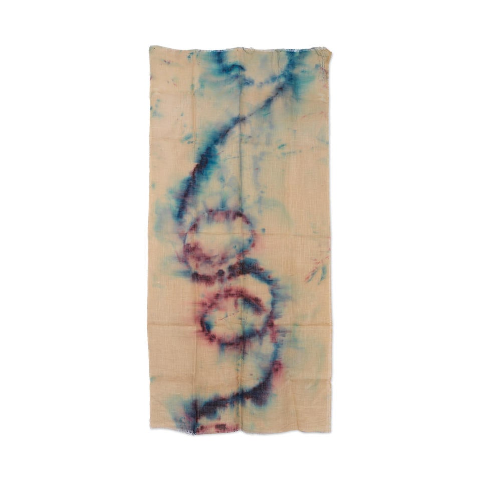 SAM FALLS (N. 1984) Sans titre (gardening hose 18) 2012: SAM FALLS (N. 1984) Sans titre (gardening hose 18) 2012 pigment dilué sur toile de jute dye on burlap 264 x 128.5 cm. 103 15/16 x 50 9/16 in. Réalisé en 2012. Footnotes: Provenance Amer